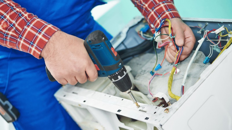 Küçükçekmece Altus Altus çamaşır makinesi kart tamiri – Su almama arızası orijinal parça ile giderildi. - Teknik servis örneği